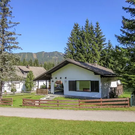 28 By Interhome * Bodental