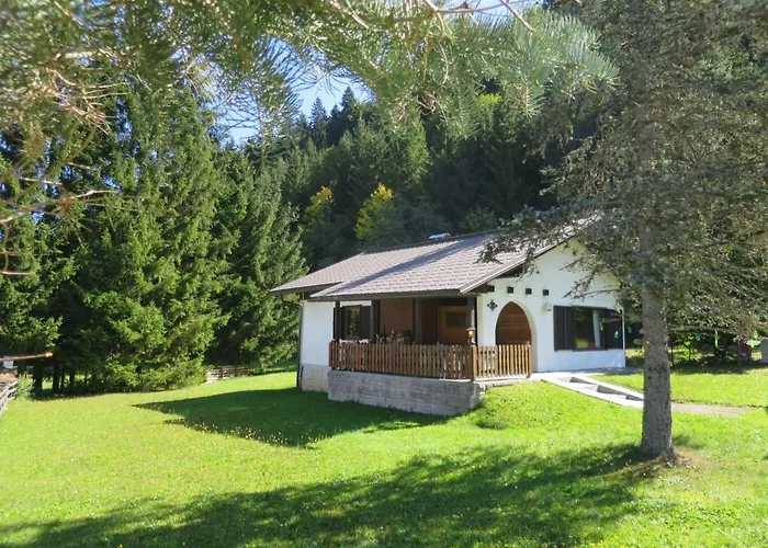 28 By Interhome בקתה *